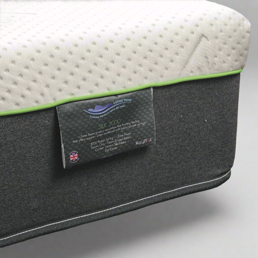 Kayflex Silk 3000 Pocket Sprung Memory Foam Mattress - close up of mattress edge and label - Beds4Us