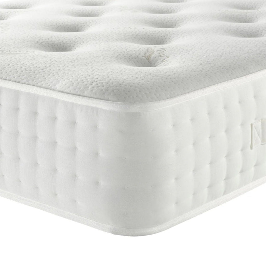 Dreamland Cashmere 1000 Mattress - Close up of corner on a white background - Beds4us