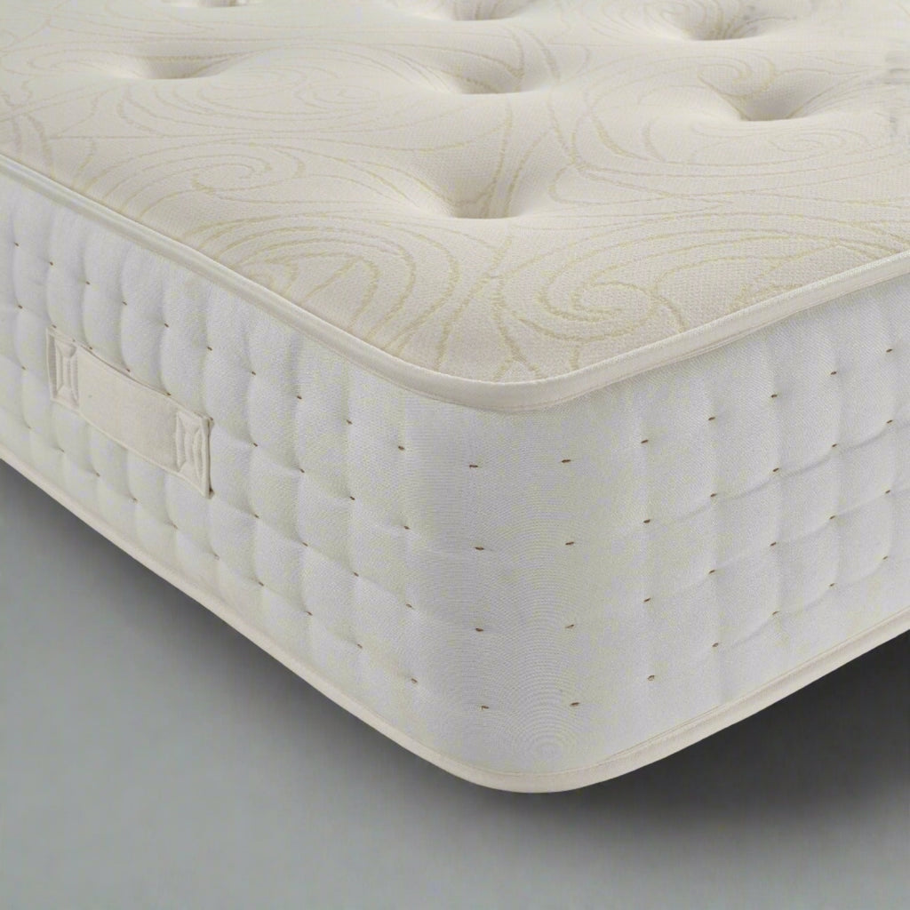 Dreamland Talaley Latex Pocket 2000 Mattress - Close up of mattress corner - Beds4Us